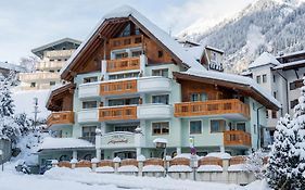 Hotel Garni Alpenhof